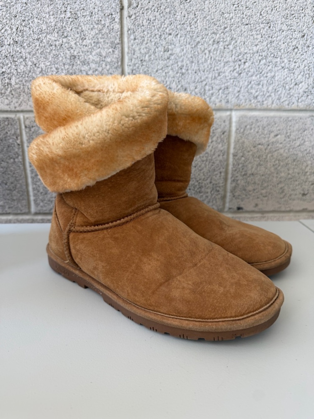 Lamo Women's Tan Suede Shearling Cuff Slip-On Boots
